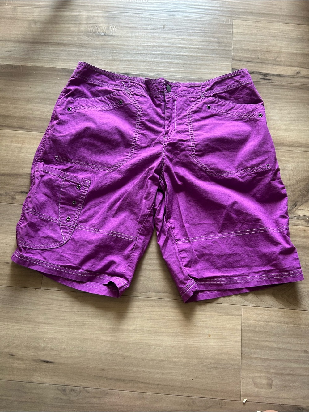 Title 9 Women’s Size 12 Shorts Hiking Casual Outdoors Canvas Cargo Purple